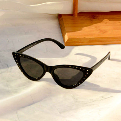 Black Retro Cateye With Rivet Sunglasses