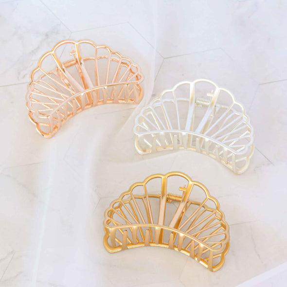 Shell Hair Claw